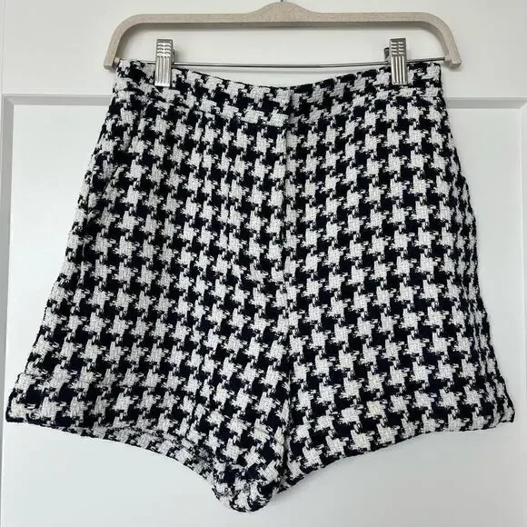 NWT Zara Wonderland Kerry Tweed High Waist Houndstooth Shorts Black Women Size M - Picture 2 of 6